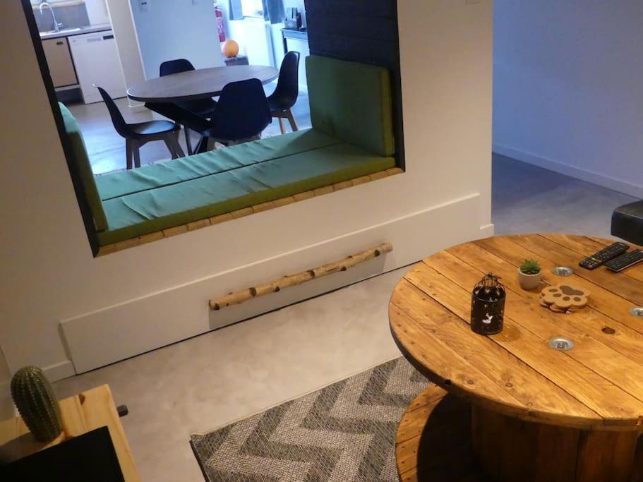 La Taniere Des Oursons Apartment เอย์วายล์ ภายนอก รูปภาพ