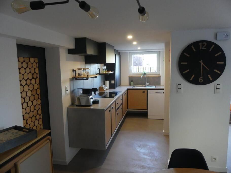 La Taniere Des Oursons Apartment เอย์วายล์ ภายนอก รูปภาพ