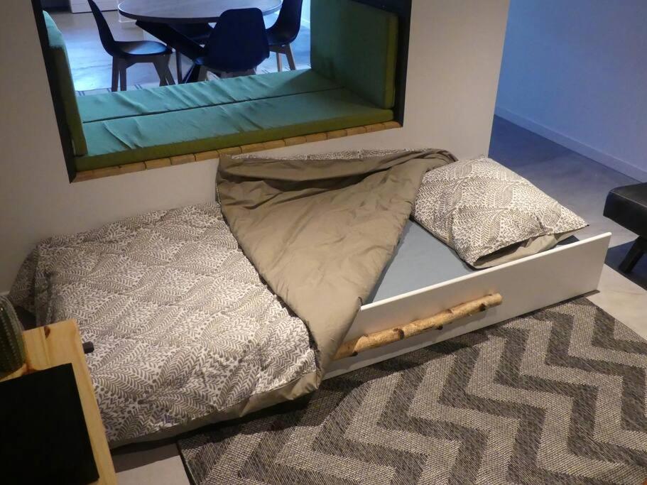 La Taniere Des Oursons Apartment เอย์วายล์ ภายนอก รูปภาพ